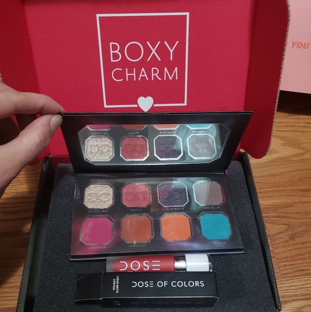 Boxycharm eyeshadow palette and lipstick bundle
